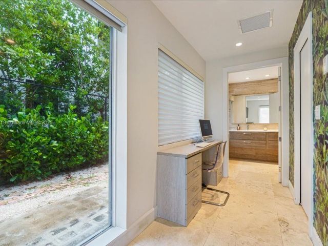 Дом в аренду по адресу 435 Ridgewood Road - фото 6259620