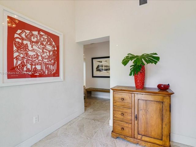 Дом в аренду по адресу 435 Ridgewood Road - фото 6259626