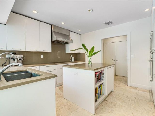 Дом в аренду по адресу 435 Ridgewood Road - фото 6259629