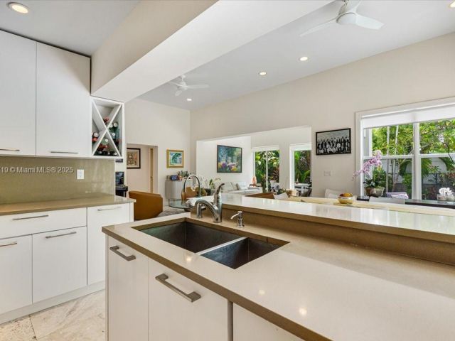 Дом в аренду по адресу 435 Ridgewood Road - фото 6259630