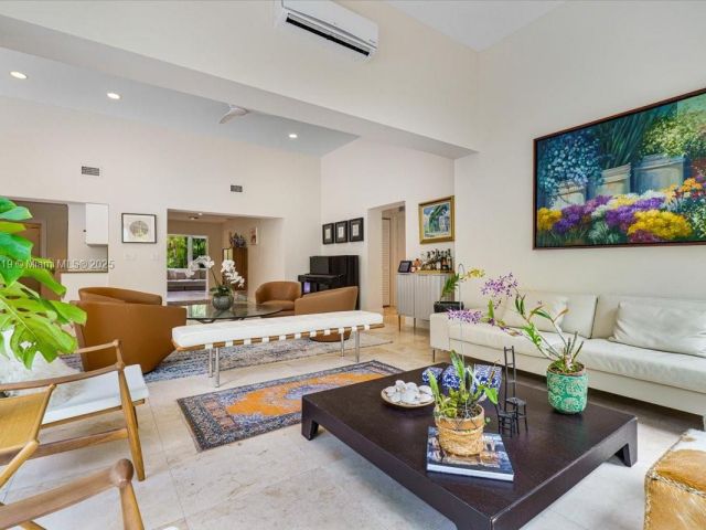 Дом в аренду по адресу 435 Ridgewood Road - фото 6259633