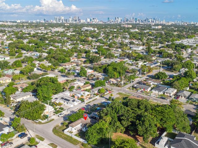 Продажа дома по адресу 7190 NW 21st Ave - фото 6284951