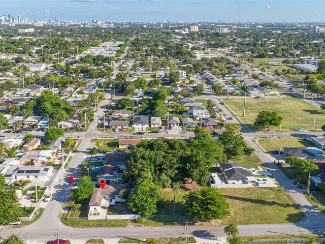 Продажа дома по адресу 7190 NW 21st Ave - фото 6284953