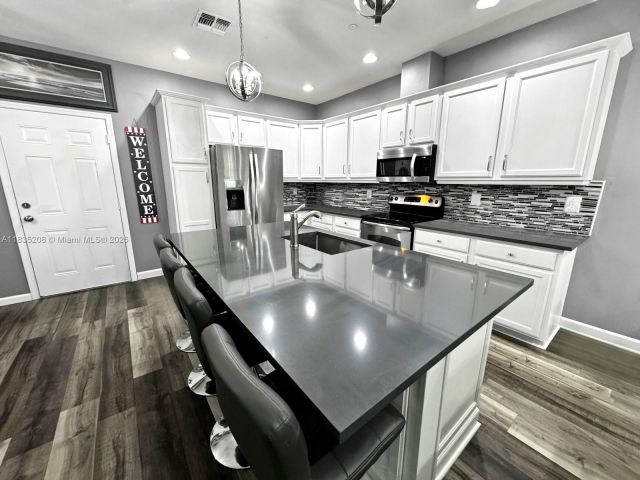 Продажа дома по адресу 4126 Cascada Cir - фото 6264121