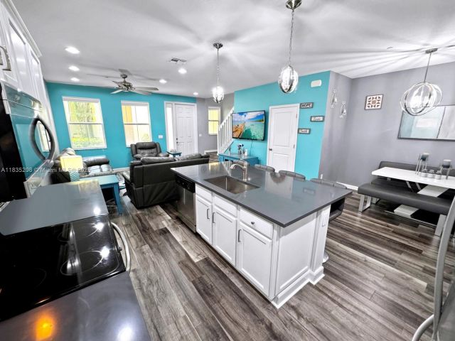 Продажа дома по адресу 4126 Cascada Cir - фото 6264124