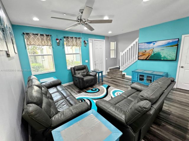 Продажа дома по адресу 4126 Cascada Cir - фото 6264128