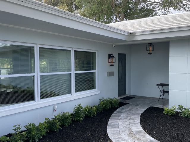 Продажа дома по адресу 299 NW 10th Court - фото 6262045