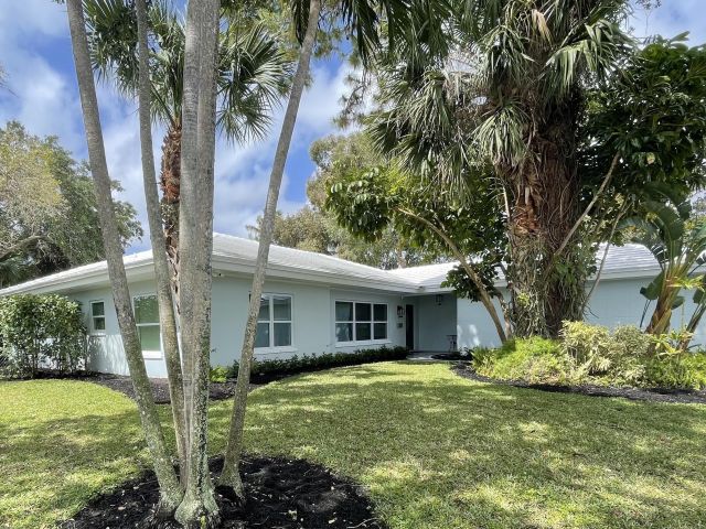 Продажа дома по адресу 299 NW 10th Court - фото 6262048