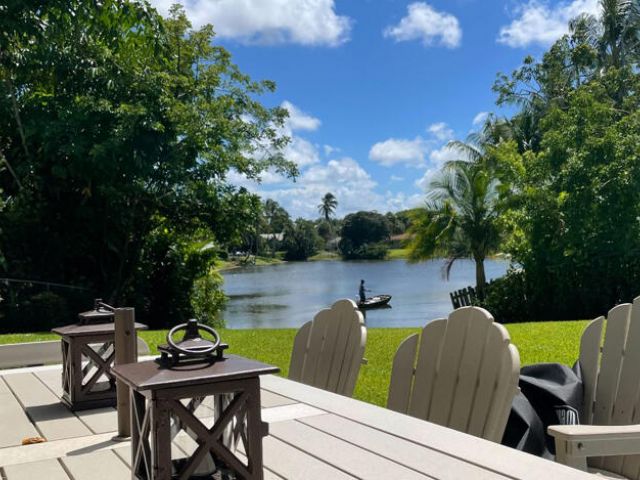 Продажа дома по адресу 299 NW 10th Court - фото 6262049