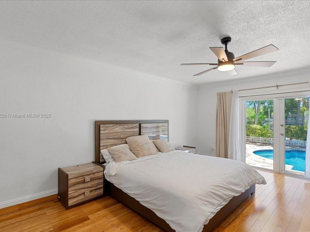 Продажа дома по адресу 3220 NE 164th St - фото 6261456