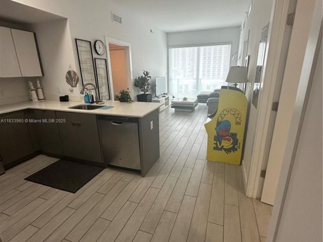 Продажа квартиры #812 - фото 6271092