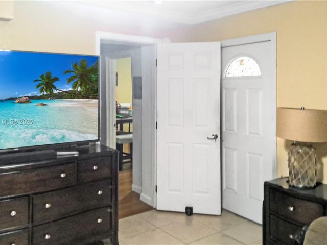 Продажа дома по адресу 841 NE 139th St - фото 6264200