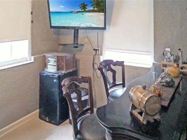 Продажа дома по адресу 841 NE 139th St - фото 6264206