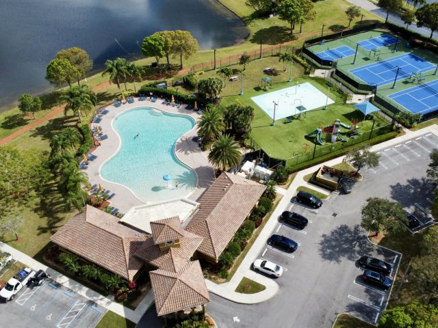 Продажа дома по адресу 3269 Turtle Cove - фото 6328218