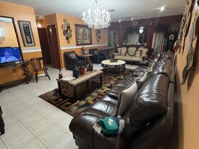 Продажа дома по адресу 9281 Martinique Dr - фото 6262698