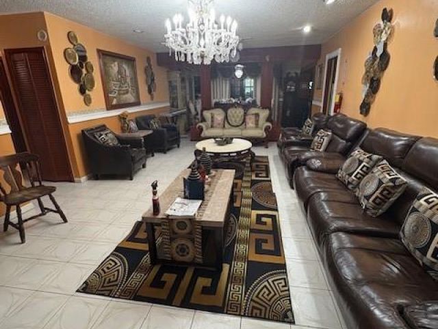 Продажа дома по адресу 9281 Martinique Dr - фото 6262699