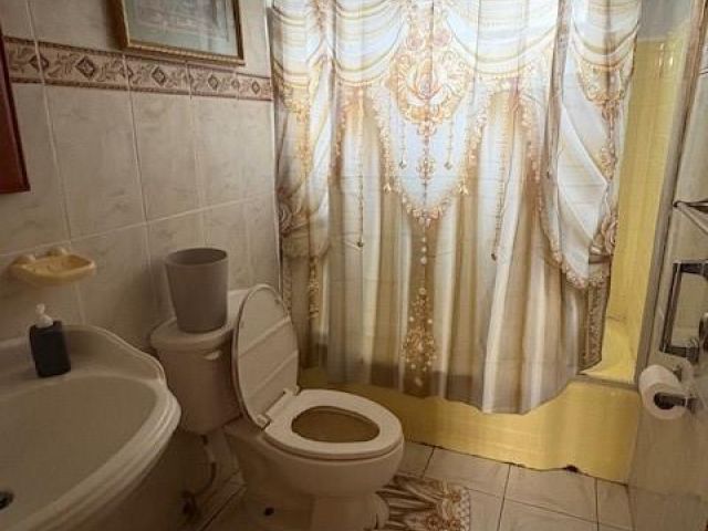 Продажа дома по адресу 9281 Martinique Dr - фото 6262700