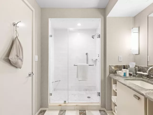 Продажа квартиры #H1401 - фото 6262515