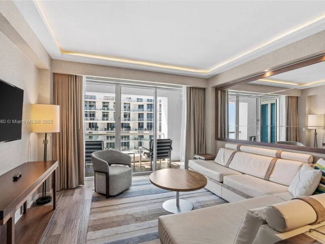 Продажа квартиры #R1909 - фото 6262503