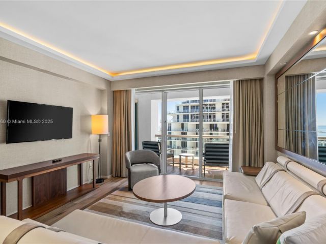 Продажа квартиры #R1909 - фото 6262504