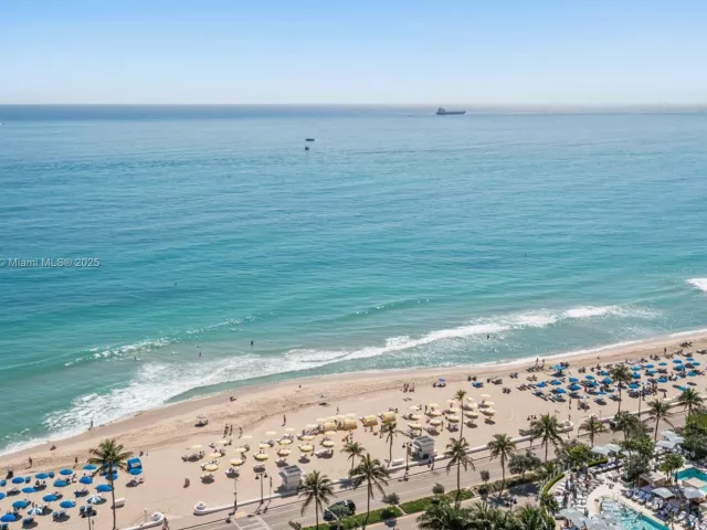 Продажа квартиры #R1909 - фото 6262501