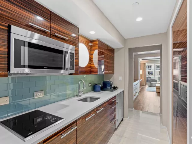 Продажа квартиры #R1909 - фото 6262509