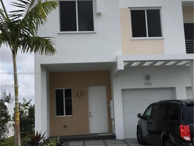 Дом в аренду по адресу 7231 NW 103th Path 7231 - фото 6274151