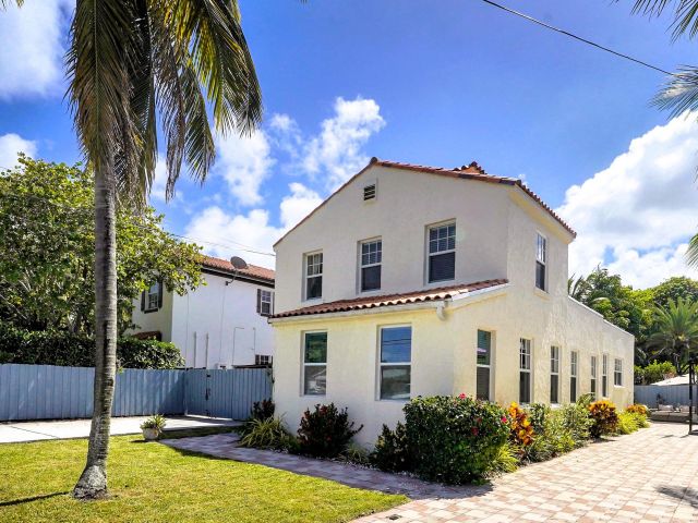 Дом в аренду по адресу 910 NE 2nd Avenue - фото 6263343