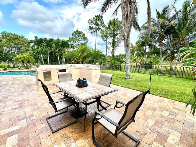 Продажа дома по адресу 13628 N 71st Pl N - фото 6262838