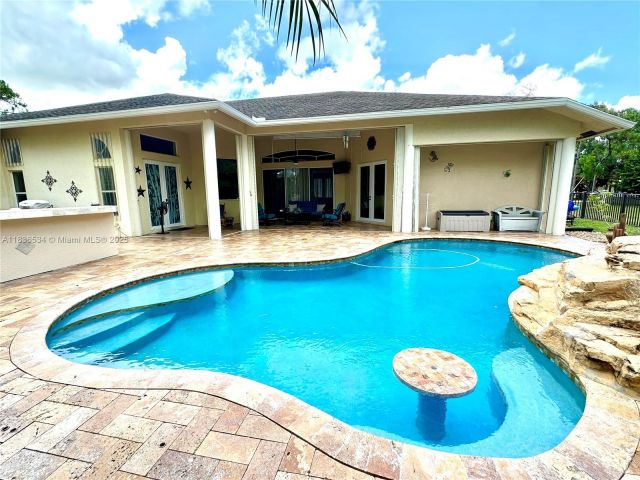 Продажа дома по адресу 13628 N 71st Pl N - фото 6262847