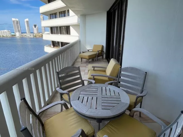 Продажа квартиры #1103 - фото 6298699