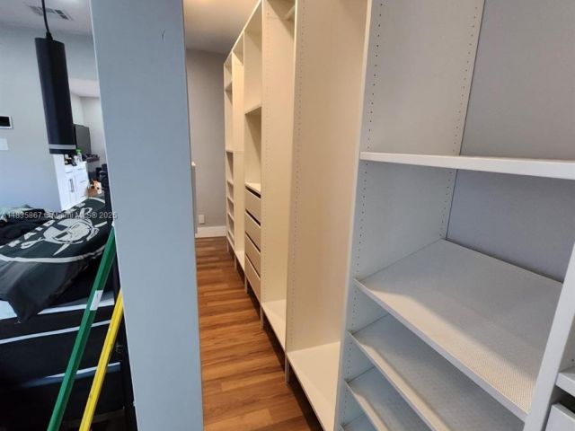 Продажа дома по адресу 817 NW 17th St - фото 6266285