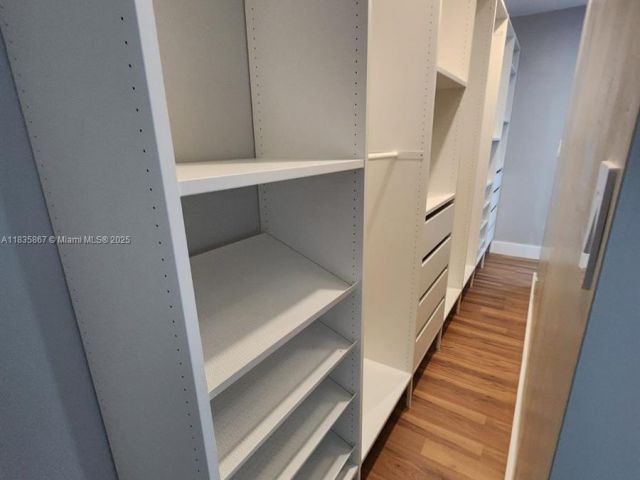 Продажа дома по адресу 817 NW 17th St - фото 6266286