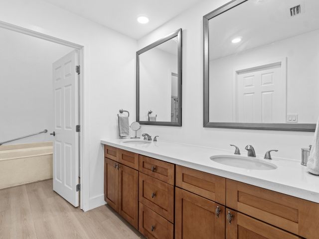 Дом в аренду по адресу 5097 Windsor Parke Drive - фото 6264514