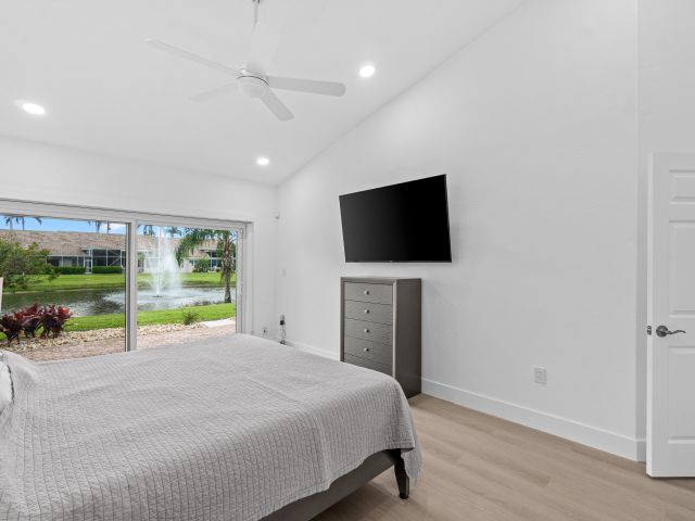 Дом в аренду по адресу 5097 Windsor Parke Drive - фото 6264515