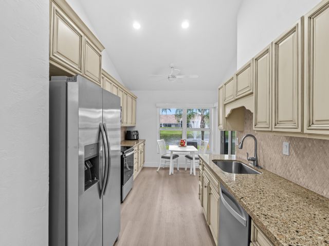 Дом в аренду по адресу 5097 Windsor Parke Drive - фото 6264521