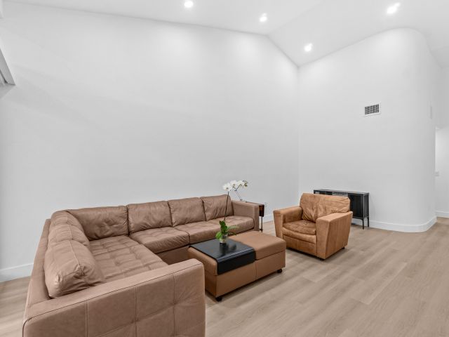 Дом в аренду по адресу 5097 Windsor Parke Drive - фото 6264526