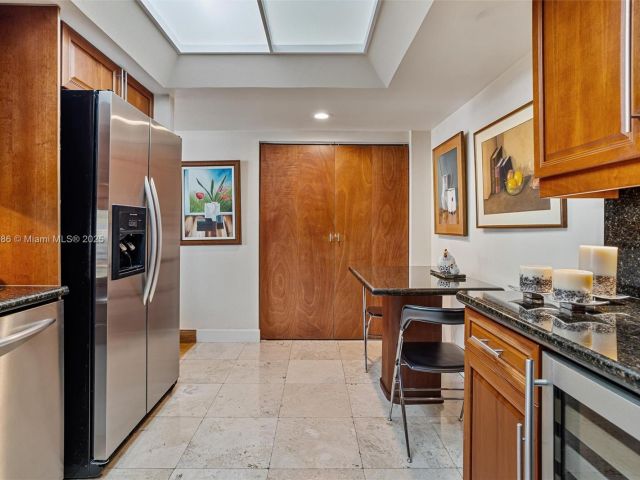 Продажа квартиры #A1404 - фото 6278657