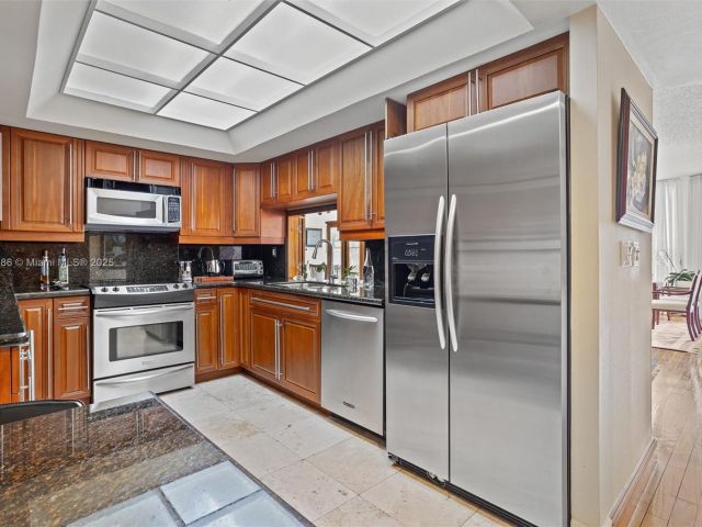 Продажа квартиры #A1404 - фото 6278658