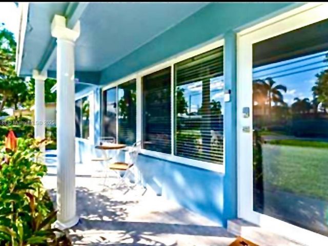 Дом в аренду по адресу 2233 SE 13th St 2233 - фото 7478591