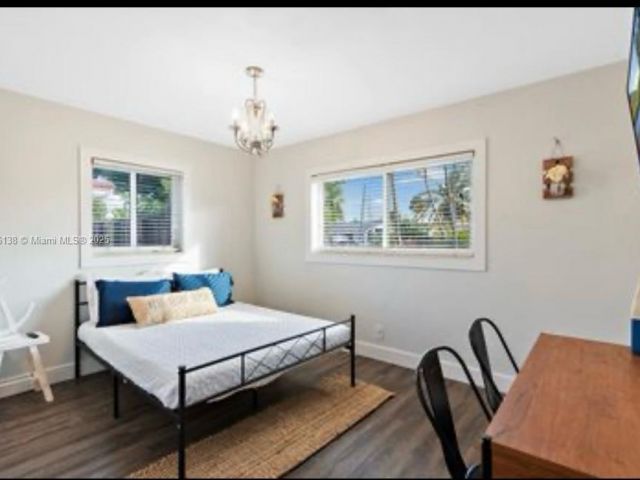 Дом в аренду по адресу 2233 SE 13th St 2233 - фото 7478599