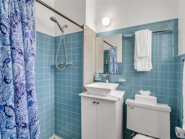 Продажа дома по адресу 201 NW 14th Ave - фото 6284884