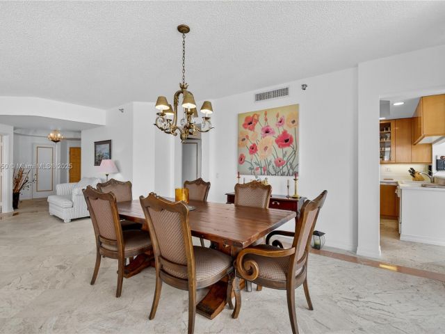 Продажа квартиры #1505 - фото 6287318