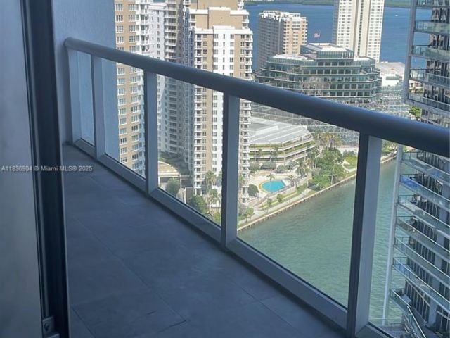 Квартира в аренду номер2711 - фото 6267128