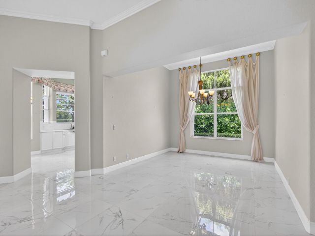 Продажа дома по адресу 7411 Ironhorse Boulevard - фото 6281798