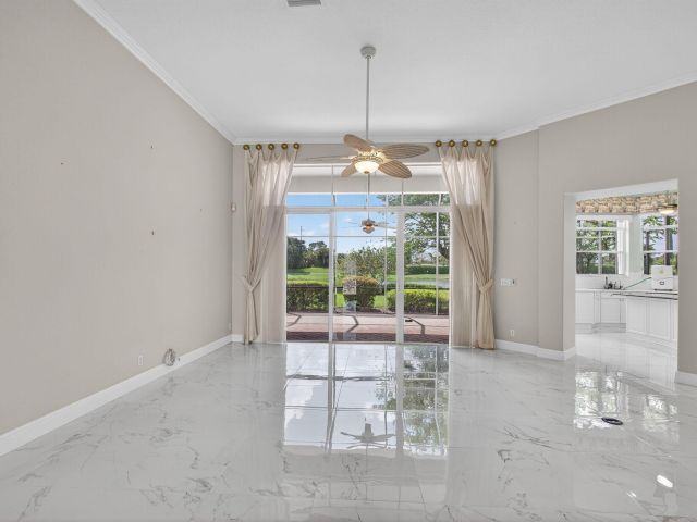 Продажа дома по адресу 7411 Ironhorse Boulevard - фото 6281802