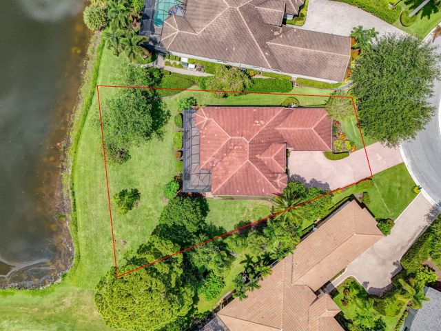 Продажа дома по адресу 7411 Ironhorse Boulevard - фото 6281805