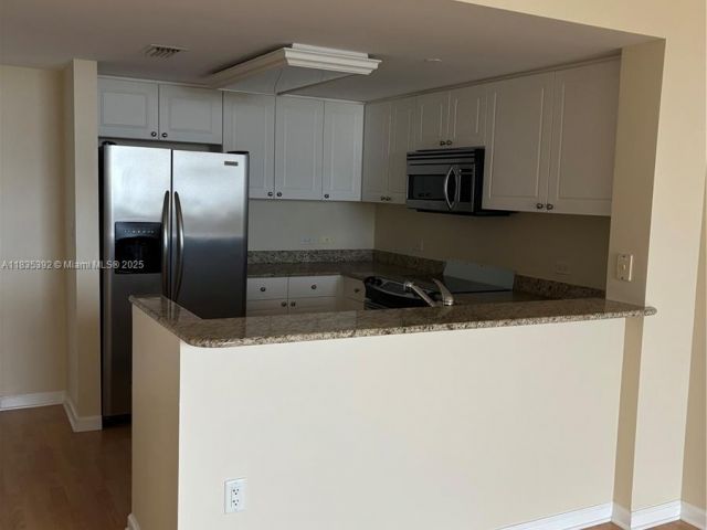 Продажа квартиры #1611 - фото 6269319