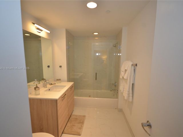 Квартира в аренду номер2820 - фото 6269095