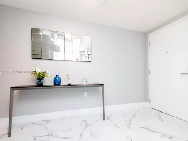 Продажа квартиры #5-1605 - фото 6268018